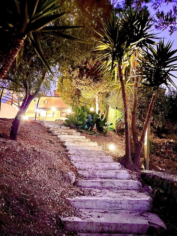 La Collina Sul Mare Bed & Breakfast ปัลมา ดิ มอนเตเคียโร ภายนอก รูปภาพ