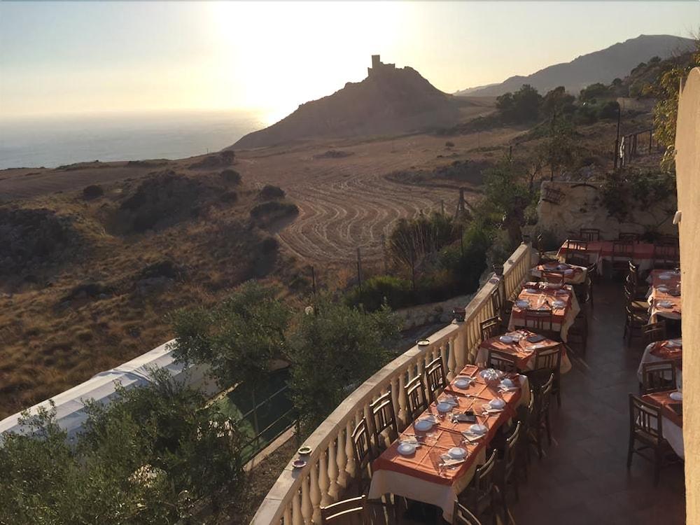 La Collina Sul Mare Bed & Breakfast ปัลมา ดิ มอนเตเคียโร ภายนอก รูปภาพ