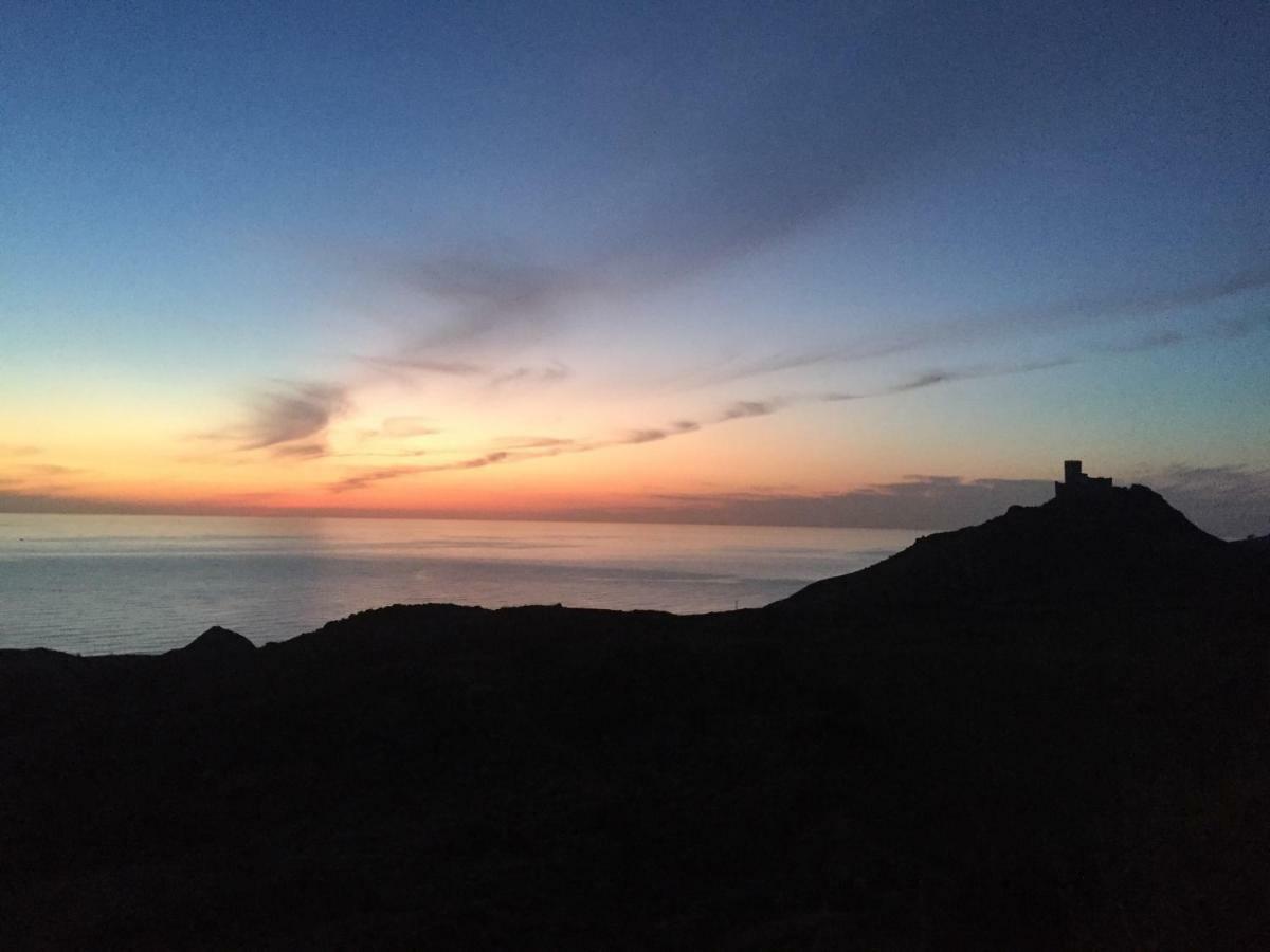 La Collina Sul Mare Bed & Breakfast ปัลมา ดิ มอนเตเคียโร ภายนอก รูปภาพ